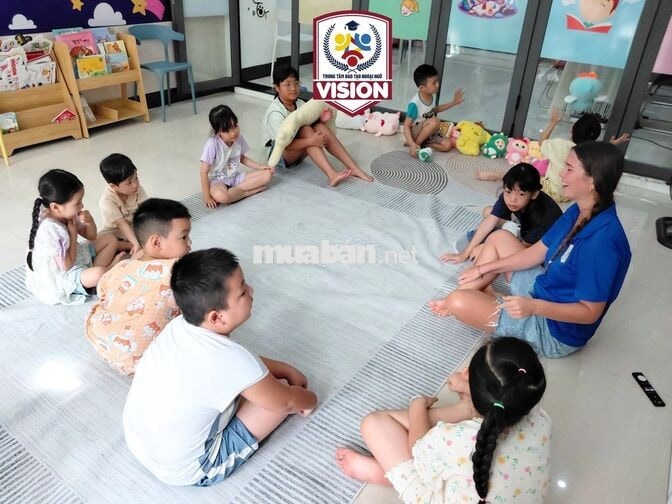 TUYỂN DỤNG CHUYÊN VIÊN TƯ VẤN TUYỂN SINH