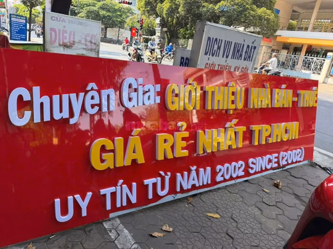 TUYỂN GẤP NAM NỮ PHÒNG KINH DOANH LÀM VIỆC TẠI VĂN PHÒNG LƯƠNG CAO