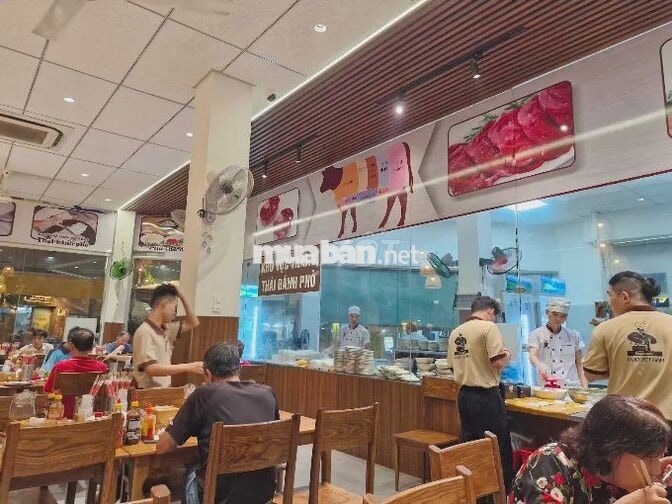Phở Việt Nam Quận 3 cần tuyển 5 Phụ Bếp Nam