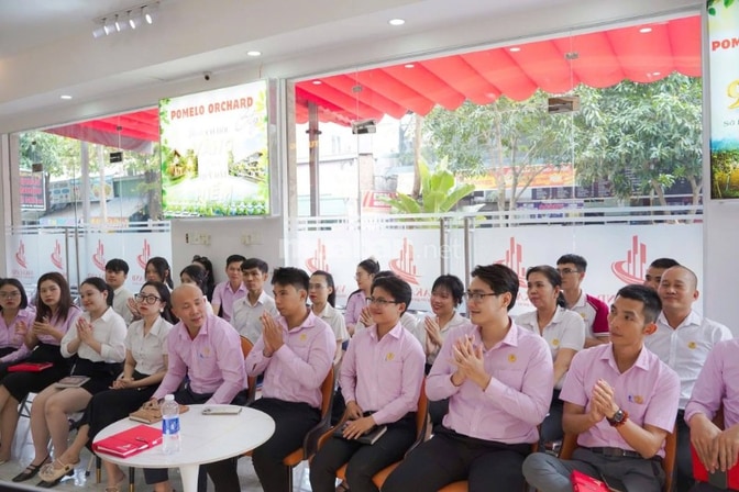 Tuyển Gấp 05 Trưởng Phòng Kinh Doanh & 20 Nhân Viên Sales BĐS Tại Dĩ A