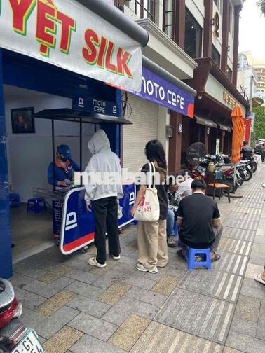Cần tuyển nhân viên bán cafe mang đi Ca Sáng