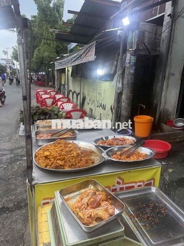 tuyển Nam Nữ phụ quán