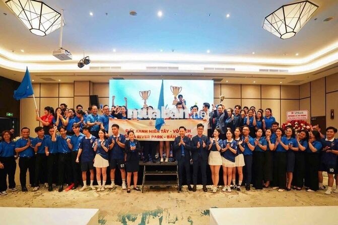 TUYỂN DỤNG NHÂN VIÊN TƯ VẤN - CSKH