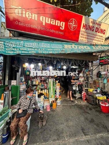 TUYỂN NHÂN VIÊN BÁN HÀNG/ GIAO HÀNG