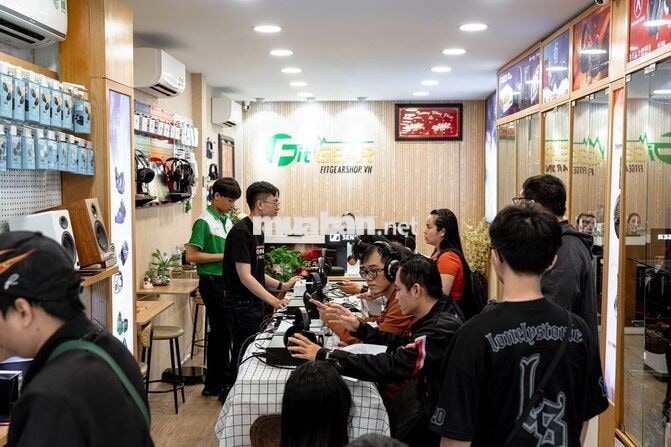 Tuyển 1 Nam >=25 Tuổi Quản Lý Website