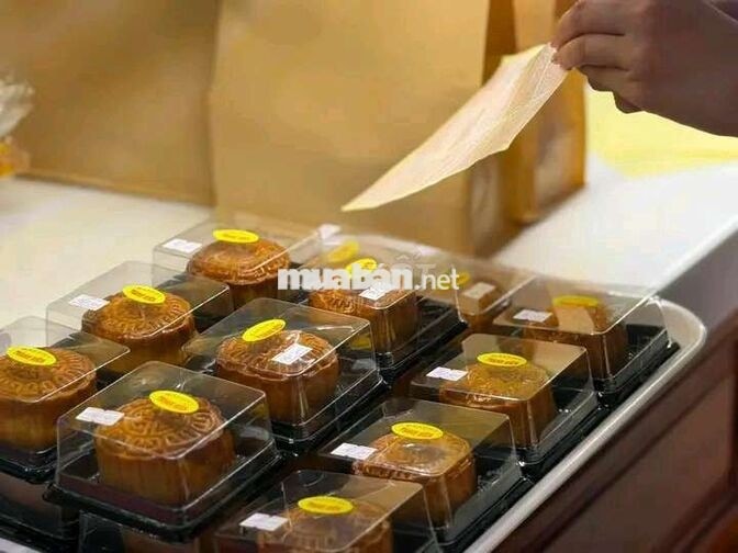 giao bánh mì xe máy bao ăn ở