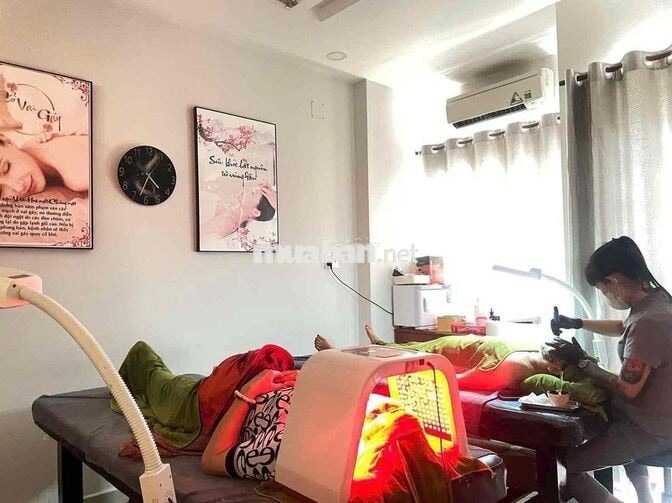 tuyển kỹ thuật viên massage body spa nam nữ