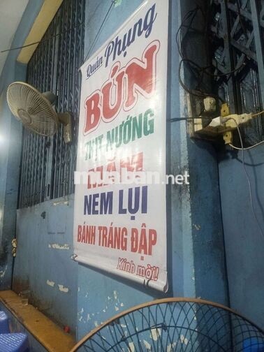 Cần người phụ bán quán ăn buổi chiều tối