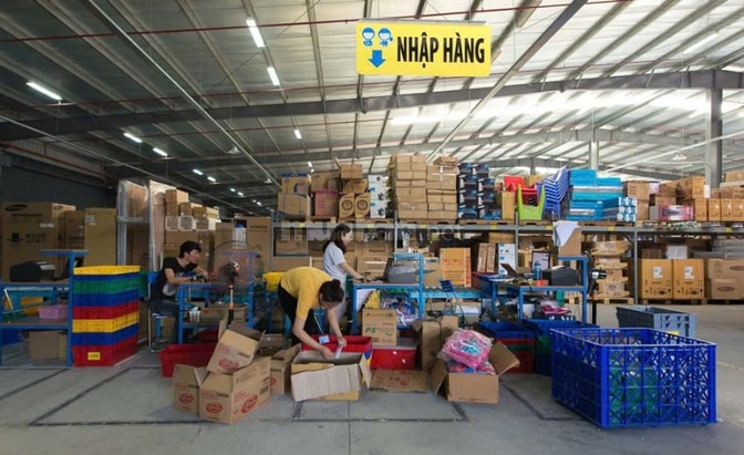 BÁCH HOÁ TỔNG HỢP CẦN TUYỀN NHÂN VIÊN KHO LAO ĐỘNG PHỔ THÔNG