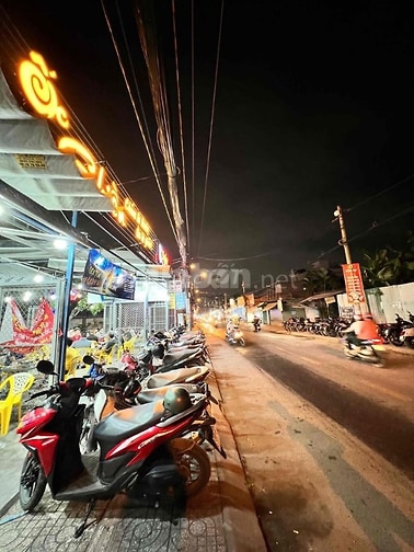 Cần tuyển gấp nhân viên phục vụ tại Nhà Bè