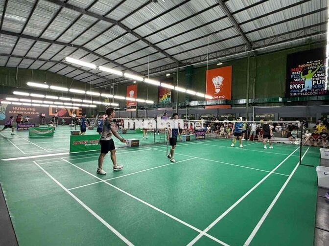 tuyên nhân viên dọn dẹp vệ sinh