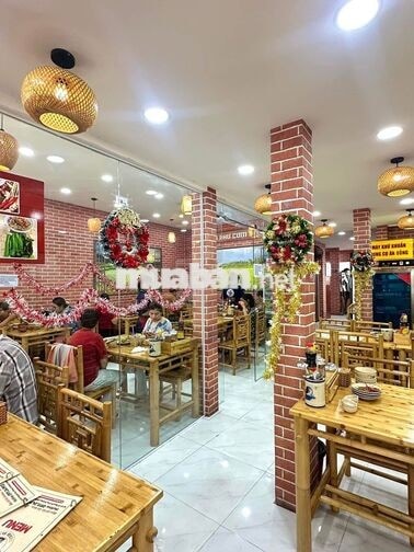 Tuyển Phục Vụ Cơm Niêu Quận 6 gấp