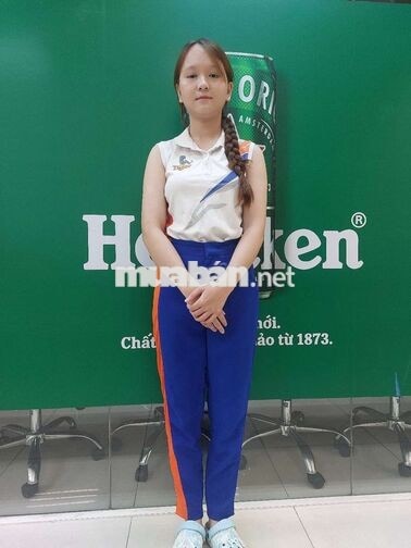 NHÂN VIÊN NỮ BÁN HÀNG