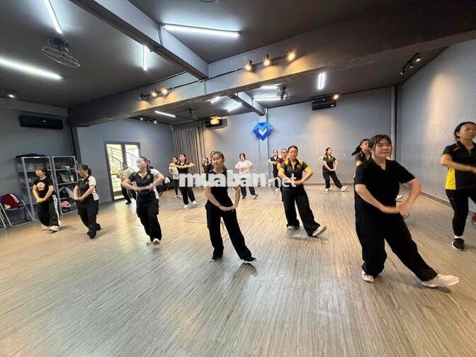 *** - Làm Ngay Tại Thủ Đức - Q9