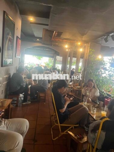 tuyển nhân viên phục cafe đi làm ngay