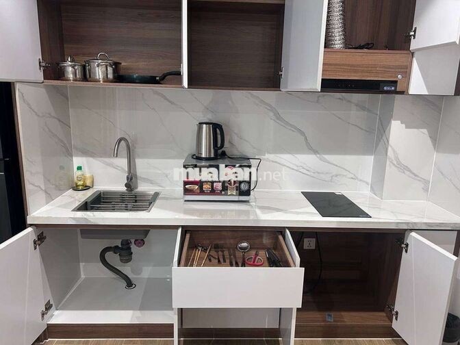 TUYỂN TẠP VỤ CHDV - THẢO ĐIỀN Q2