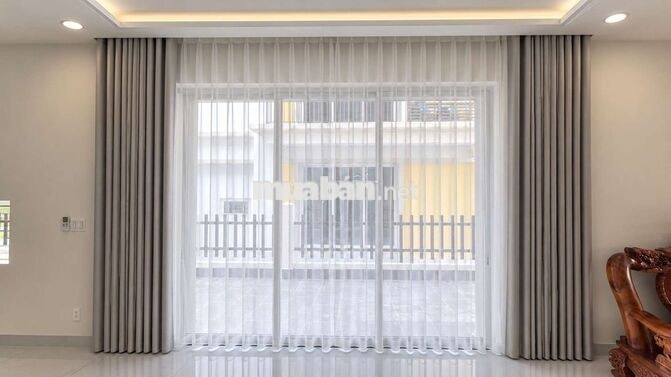 Tuyển thợ lắp đặt rèm cửa, giấy dán tường, LĐPT