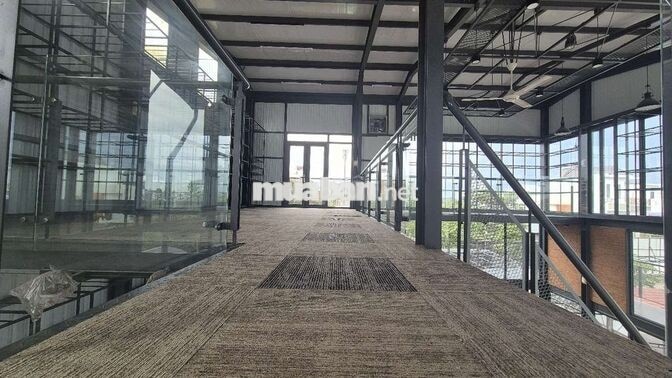 Tuyển thợ lắp đặt rèm cửa, giấy dán tường, LĐPT