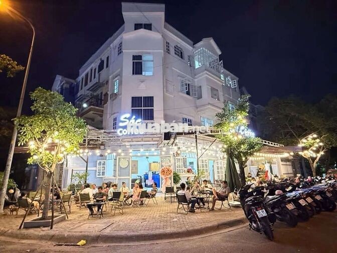 Tuyển dụng pha chế/ phục vụ Q8 