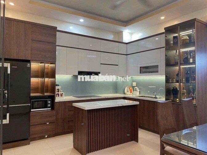 Tuyển thợ gỗ mdf và phụ việc