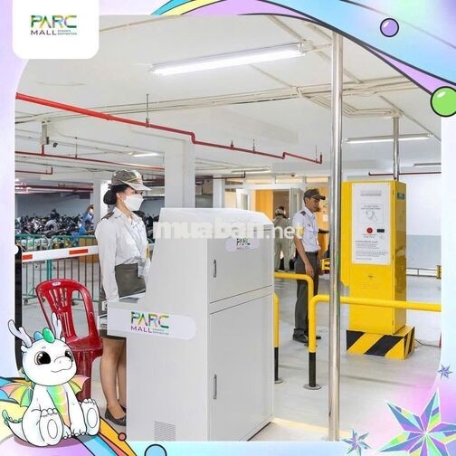 Nhân viên Nữ quẹt thẻ xe, Nam tuần tra