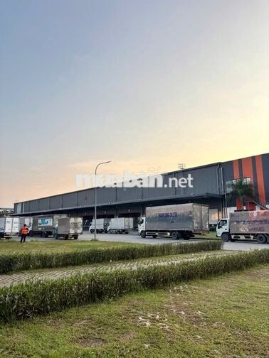 Cần 30 phụ kho lúa TUẦN thưởng 1tr9 tại Long Biên