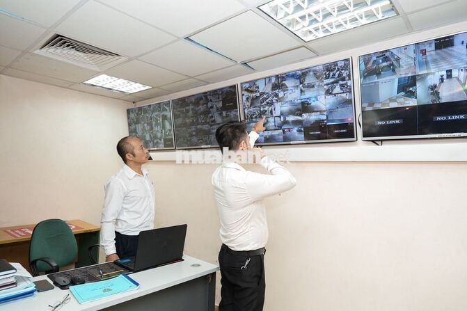 Tuyển bảo vệ nội bộ lương 14 tr đứng sảnh, CTTV