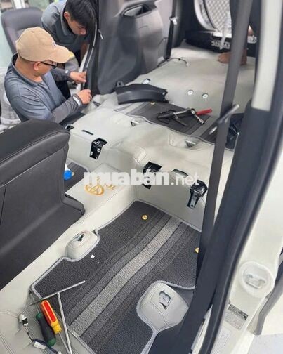 FIVE STAR AUTO TUYỂN NV RỬA XE Ô TÔ DETAILING