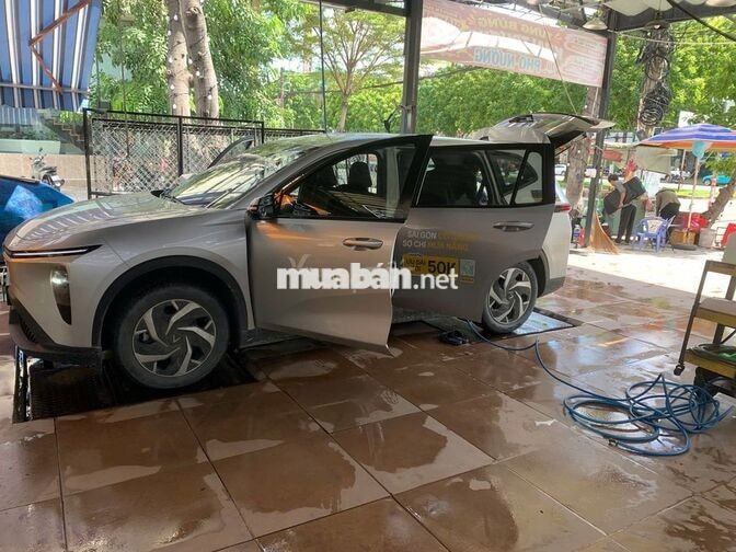 FIVE STAR AUTO TUYỂN NV RỬA XE Ô TÔ DETAILING