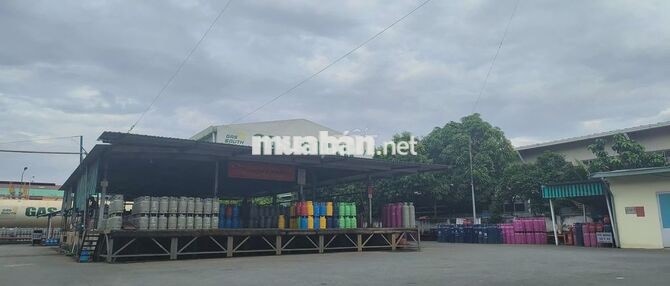NHÂN VIÊN SẢN XUẤT NẠP GAS 