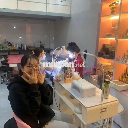 Hado Nail tuyển thợ Nail ở Thủ Đức