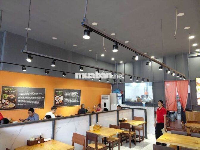 Tuyển Bếp Nướng, Phục Vụ, Phụ Quán tại Quận 7