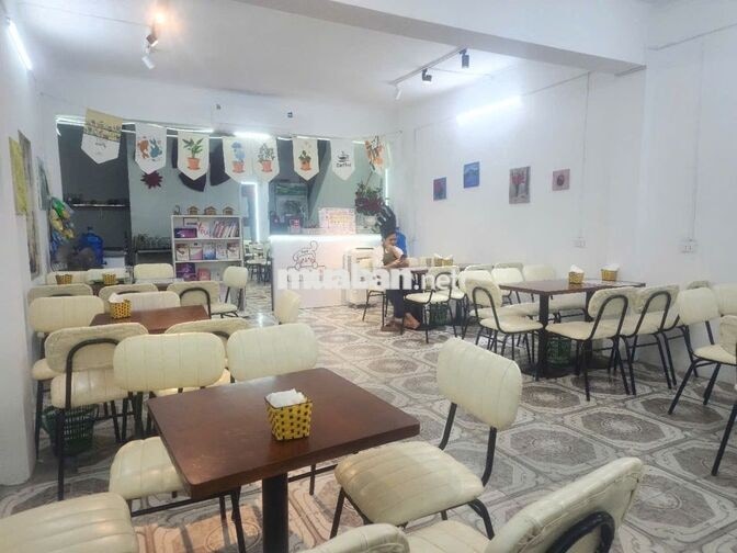 cần tuyển nv fulltime hoặc part-time cho quán kem 