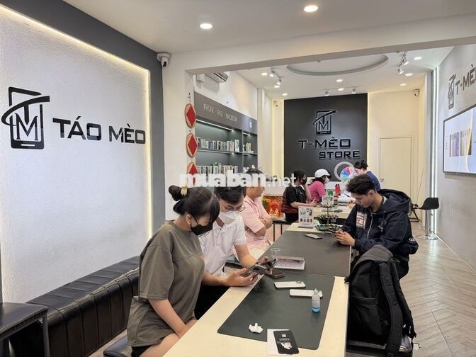 Shop điện thoại cần tuyển dụng nhân viên nữ