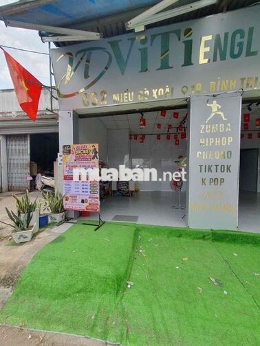 TUYỂN NHÂN VIÊN BÁN TÀU HŨ, SỮA CHUA & BÁNH MÌ HEO