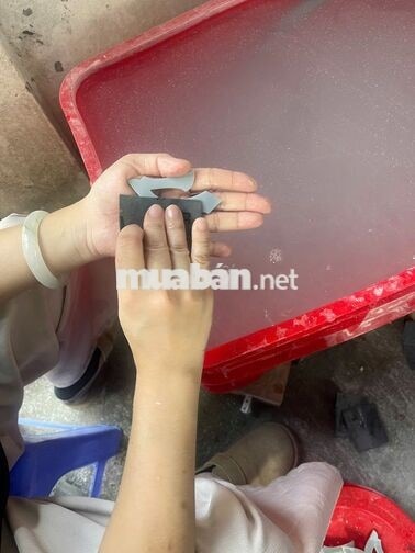 NHÂN VIÊN SẢN XUẤT ĐẠO CỤ PHIM & MÔ HÌNH