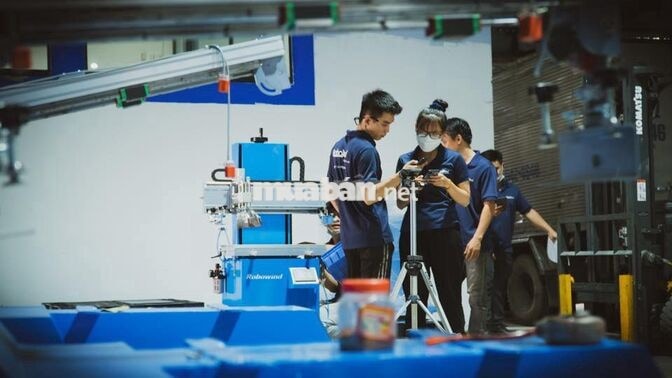 5 nhân viên lắp ráp tự động Quận 12