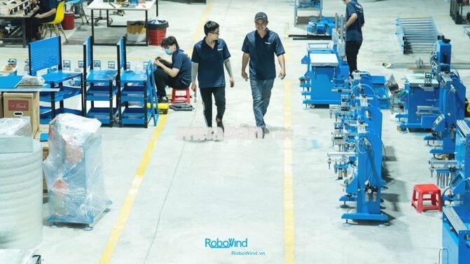 5 nhân viên lắp ráp tự động Quận 12