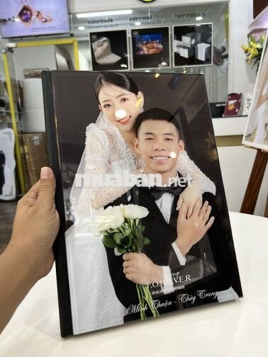 Tuyển 2 Lao Động PT Làm Tranh Ảnh tại Q10 🔥