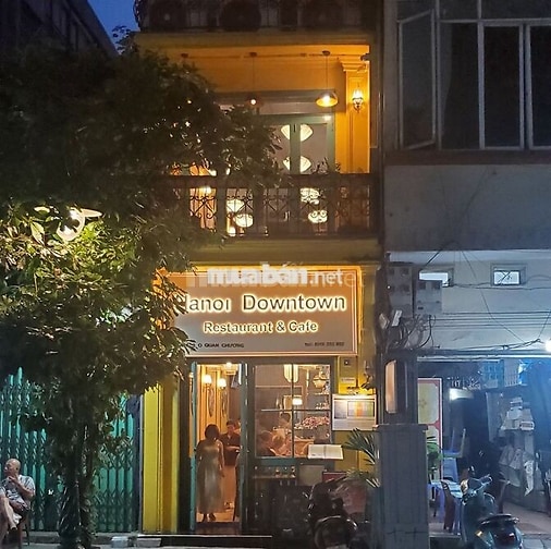 Phụ bếp nhà hàng món Á Âu - Phố cổ Hà Nội