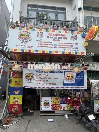 Tuyển nhân viên cửa hàng Gà Rán tại TP. HCM