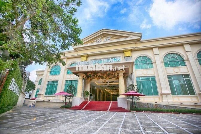 TUYỂN PHỤC VỤ LƯƠNG LIỀN  400K - 500K/ NGÀY