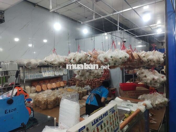 Tuyển 2 nhân viên bán hàng
