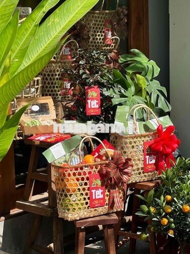 TUYỂN DỤNG 02 NV BÁN HÀNG/ ĐÓNG GÓI SET GIỎ QUÀ TR