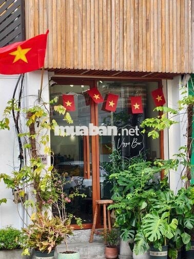 TUYỂN DỤNG 02 NV BÁN HÀNG/ ĐÓNG GÓI SET GIỎ QUÀ TR