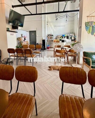 TUYỂN NHÂN VIÊN PHỤC VỤ QUÁN CAFE QUẬN BÌNH TÂN