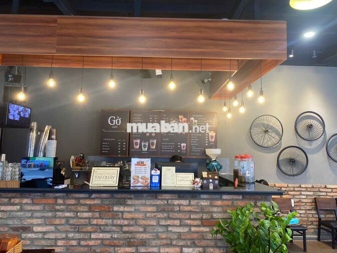 Tuyển nhân viên phục vụ sáng