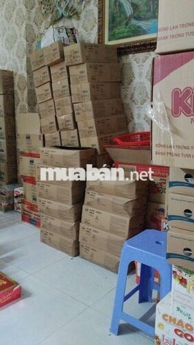 nhan viên gợi điện soạn hàng bán hàng online 