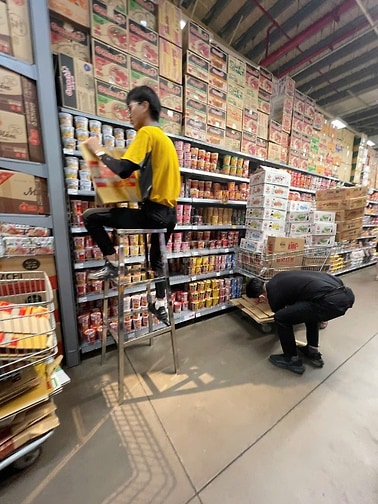 Cửa Hàng Cần Tuyển Nhân Viên Thu Ngân 