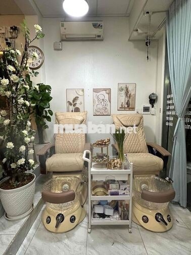 TUYỂN THỢ NAIL GỘI ĐẦU MASSAGE BODY
